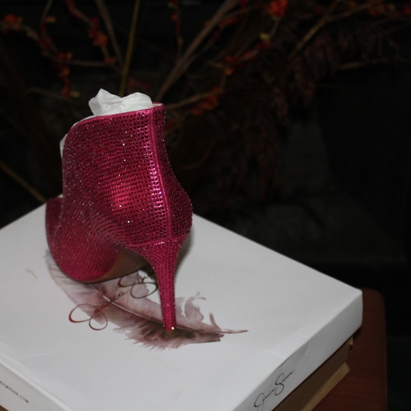 NWT! Jessica Simpson Pointy-Toe Rhinestone Booties - Picture 4 of 6